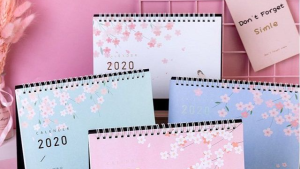 In lịch tết tại Thái Bình Phan Biet Cac Loai Lich De Ban 25 Mau Dep Kem Kich Thuoc 300x169